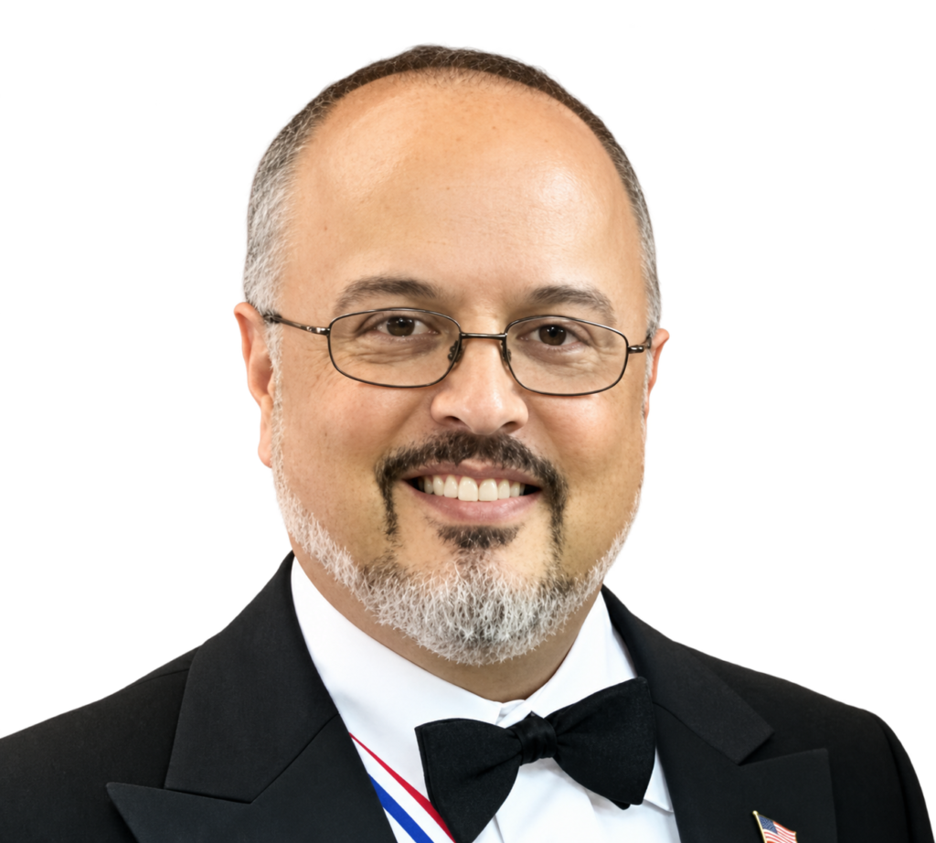 Headshot of Maurice Ramirez